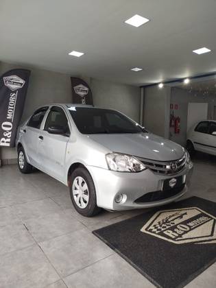 TOYOTA ETIOS 1.5 X SEDAN 16V FLEX 4P MANUAL TOYOTA ETIOS 1.5 X SEDAN 16V FLEX 4P MANUAL